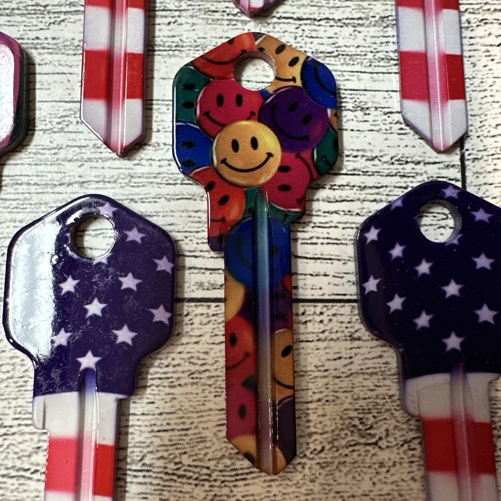 KWIKSET (Set Of 8) Assorted Key Blanks KW10 Flag Hearts Smiley Face